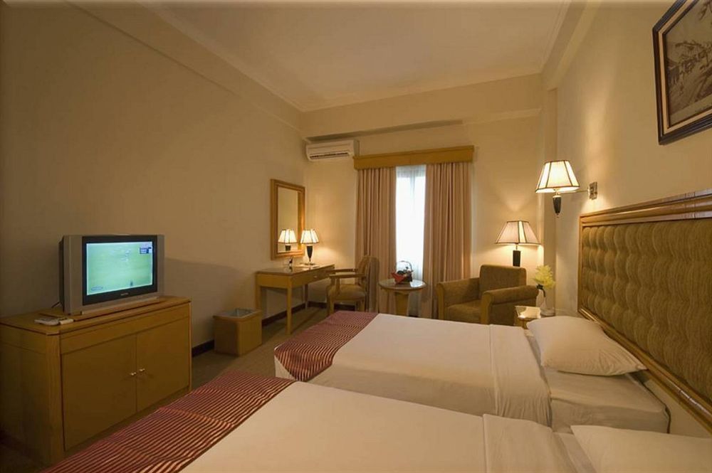 Harbourbay Amir Hotel Batam Extérieur photo